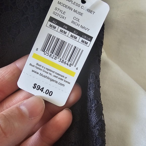 Modern Muse Corset - Picture 4 of 4